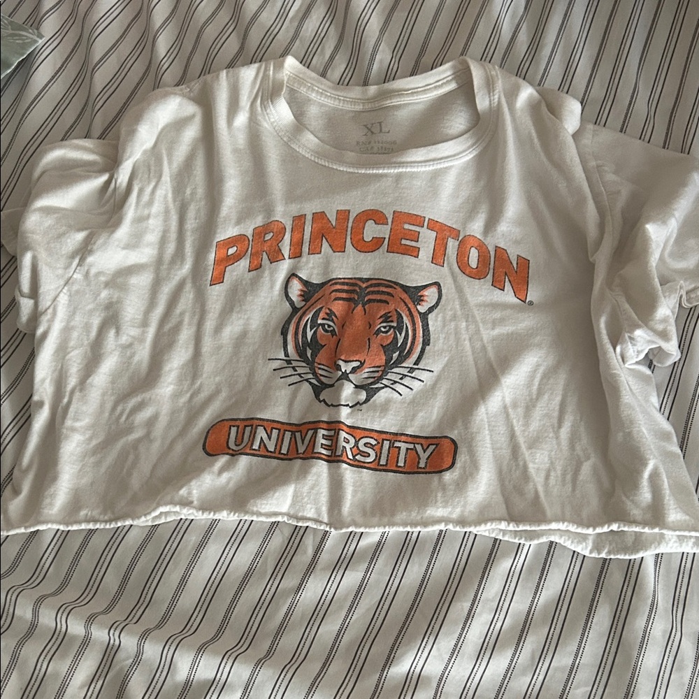Source Unknown White and Orange Graphic Crop Top